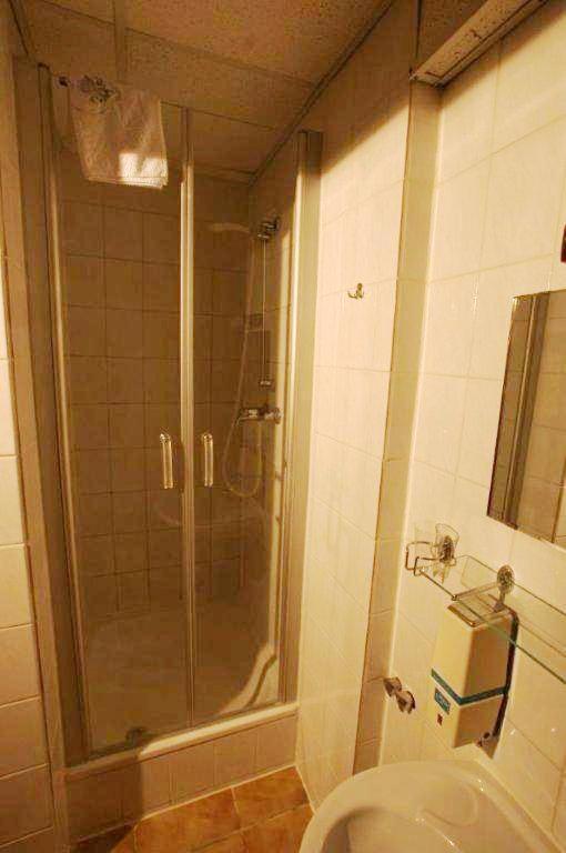 Hotel Elbinger Platz Bremerhaven Oda fotoğraf